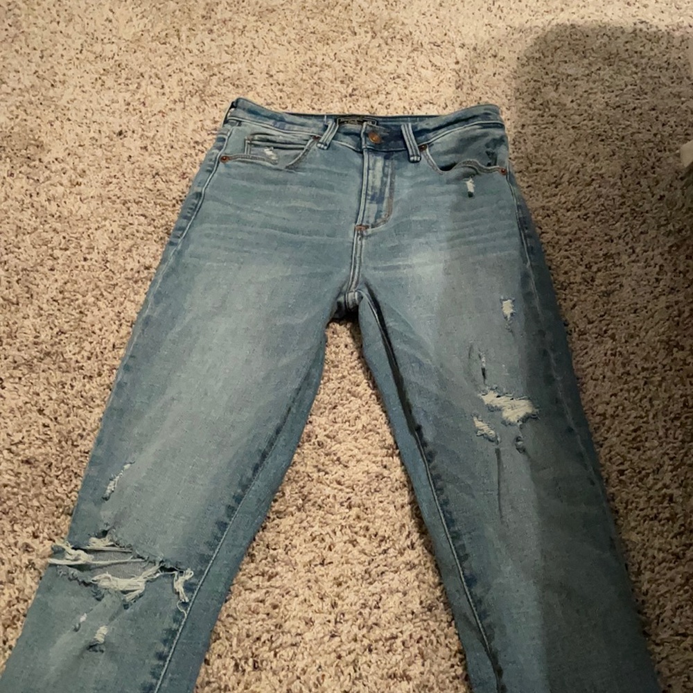 Abercrombie & Fitch high rise jean